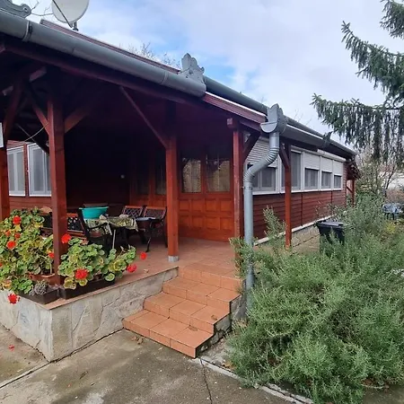 Bianka Vendeghaz Dom wakacyjny Berekfürdő